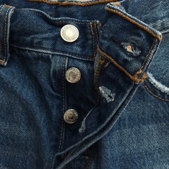 ✨NWOT Levi’s 501 high waisted denim shorts - Picture 2 of 4